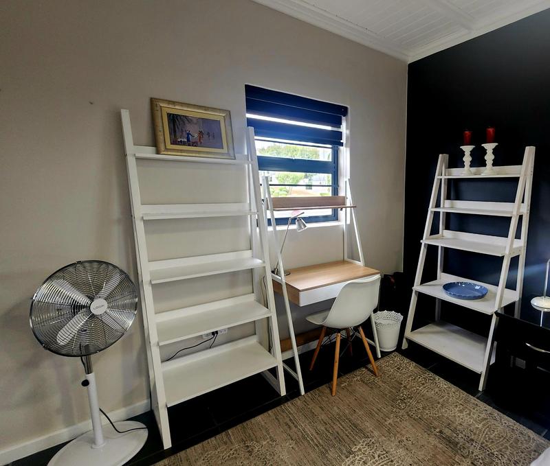 To Let 1 Bedroom Property for Rent in Vierlanden Western Cape